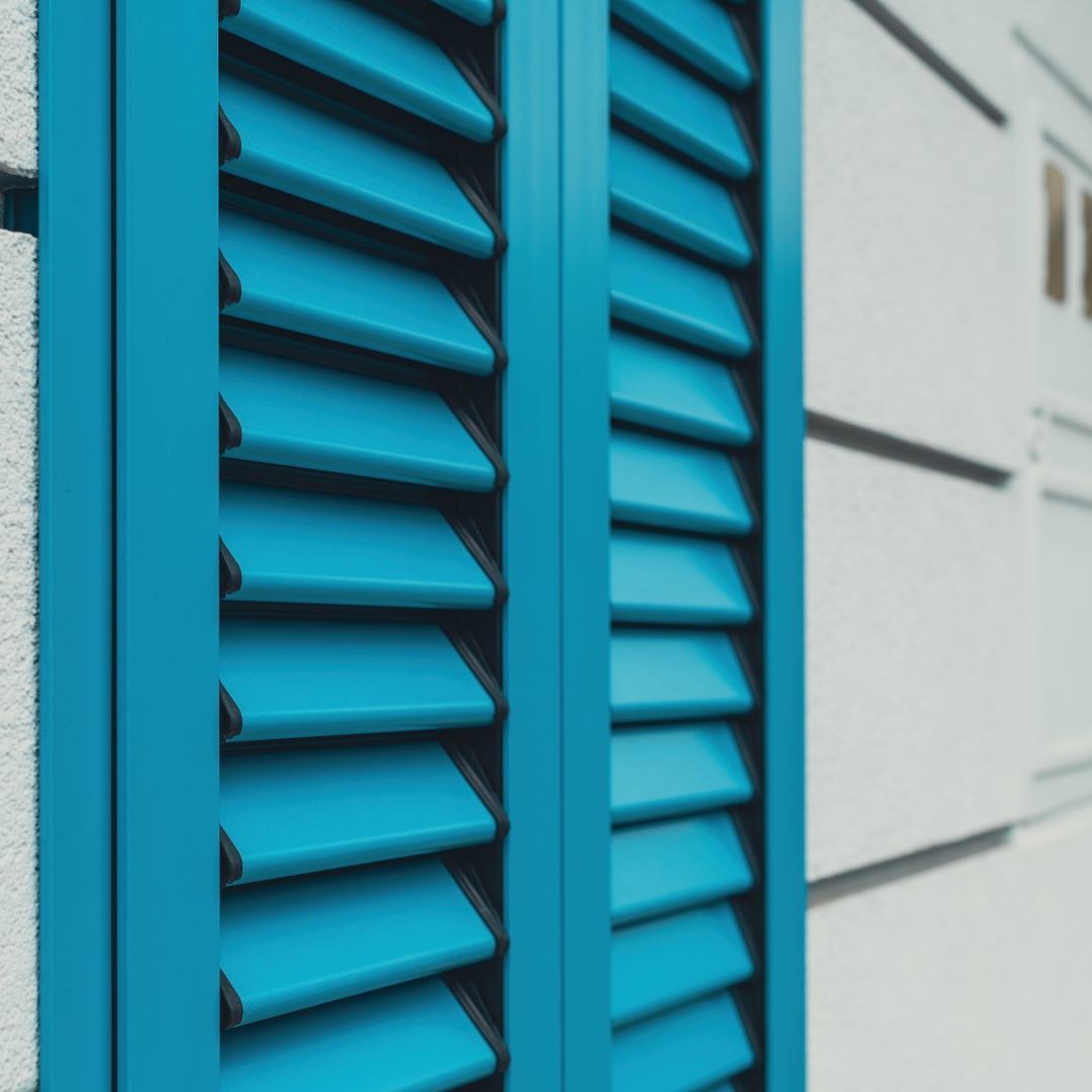 remplacer volet en bois par des volet en aluminium à La Valette