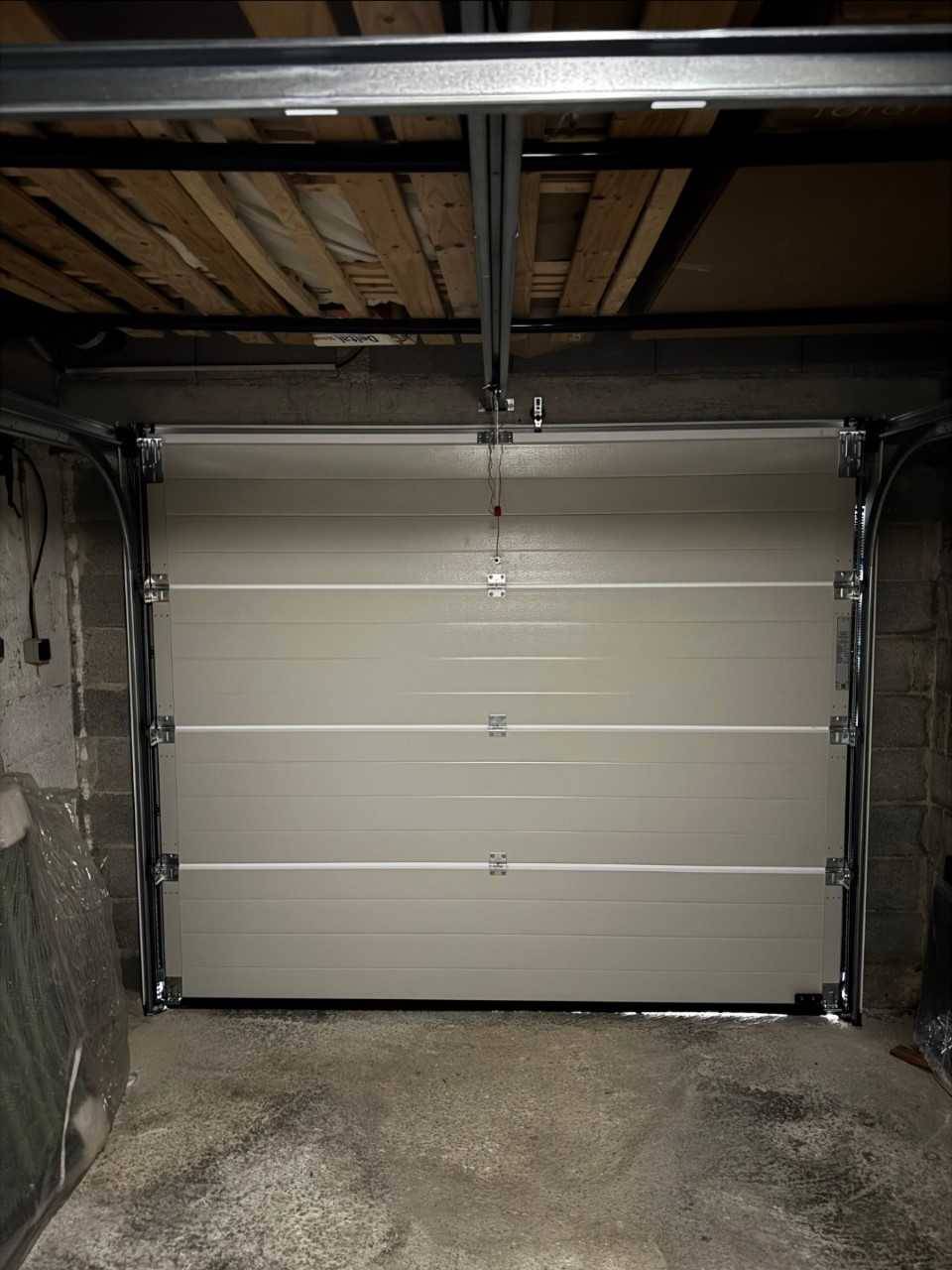 Porte de Garage sectionnelle Blanc sur La Ciotat